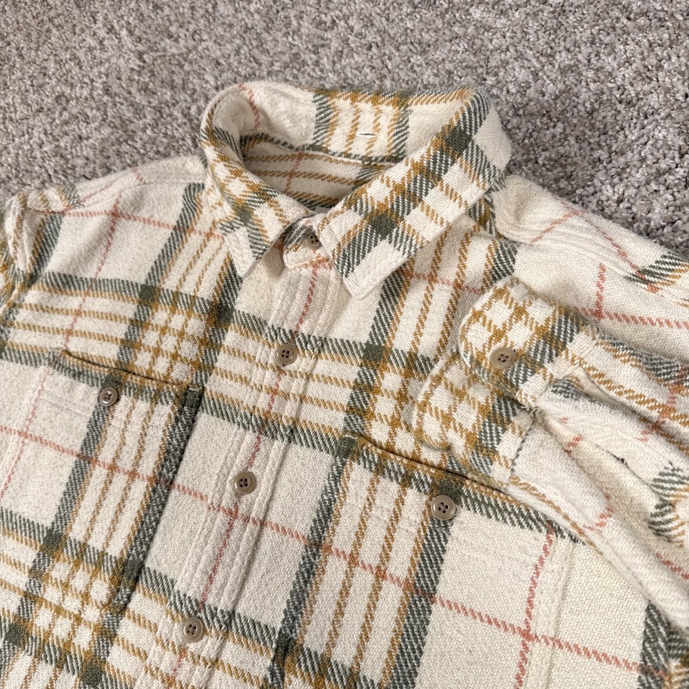 American Eagle Shirt Mens M Cream Plaid Flannel Button Up Long Sleeve‎ Shacket